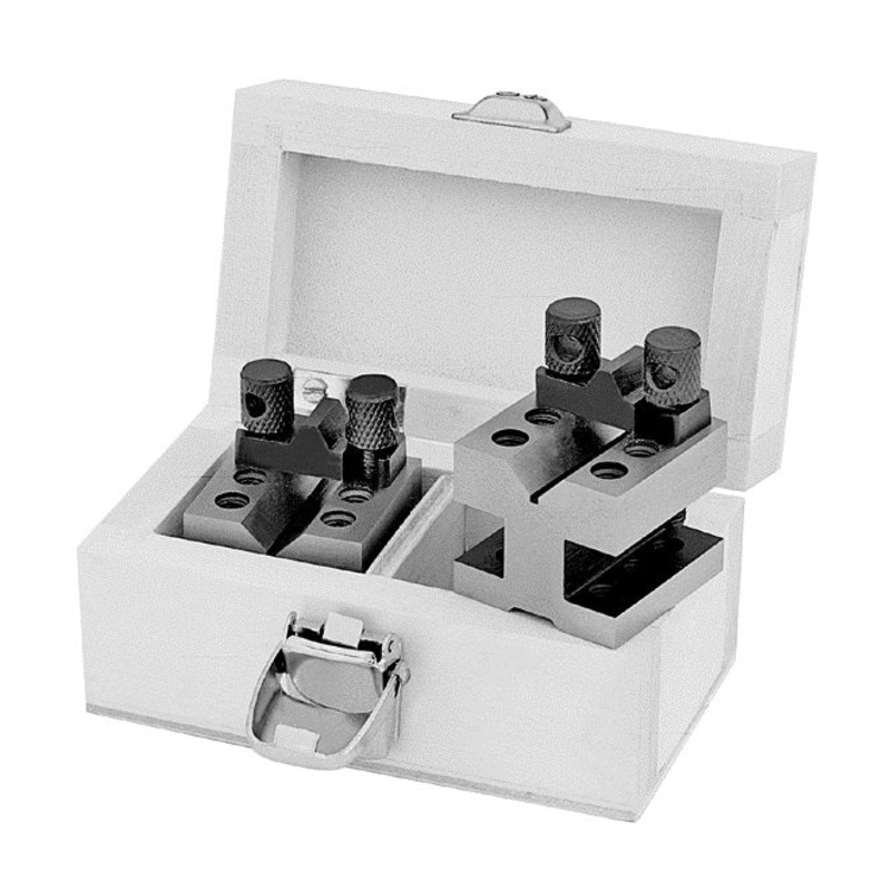 V-BLOCK SET 2-9/16 cap.       Block size 4-1/8x4-1/8x1-3/16